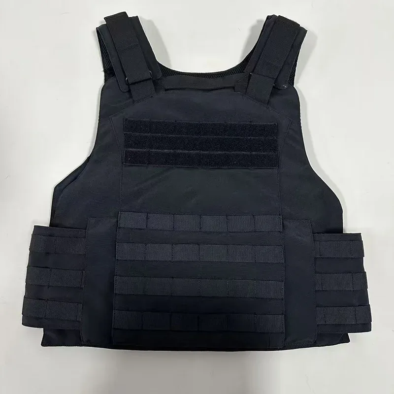 Le caratteristiche del gilet tattico multifunzionale della polizia.
