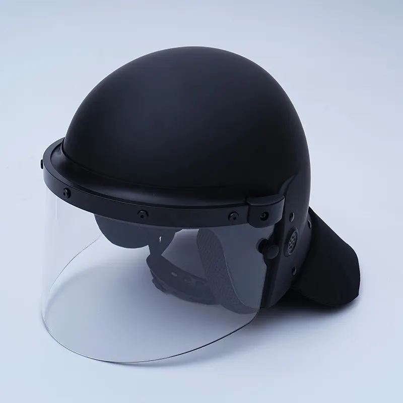 Casco antisommossa a copertura totale: chiude lo spazio di protezione del collo per operazioni ad alto rischio