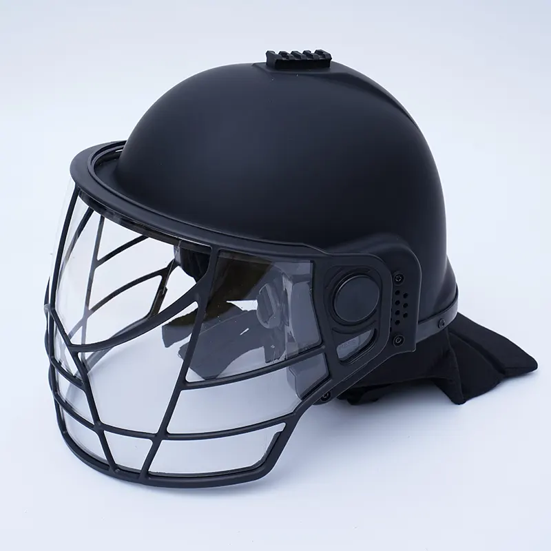 Casco antisommossa con griglia integrata